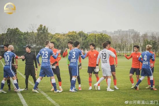 连体丝袜美女视频